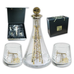 Набор для виски Нефтяной: штоф и 2 стакана, 250 мл, в подарочной коробке, стекло ручной работы