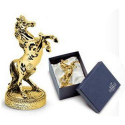 Статуэтка "Лошадь"-символ года, покрытие - позолочение, Италия, цвет золотистый