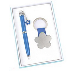 Подарочный набор "Цветочек": шариковая ручка, брелок, металл, кожзам, цвет синий