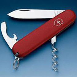 Ножи и наборы “Wenger” и “Victorinox”