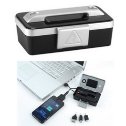 Портативное зарядное устройство в форме кейса для инструментов с набором переходников для iPhone 4/4S и моделей с разъемом микро и мини-USB