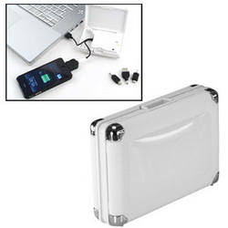 USb-устройство для зарядки iPhone и других мобильных телефонов, с разъемом микро и мини- USB, цвет белый.